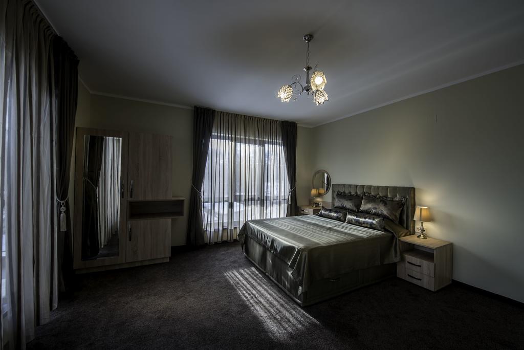 Victoriya'S House Hotel Hisarya Bagian luar foto